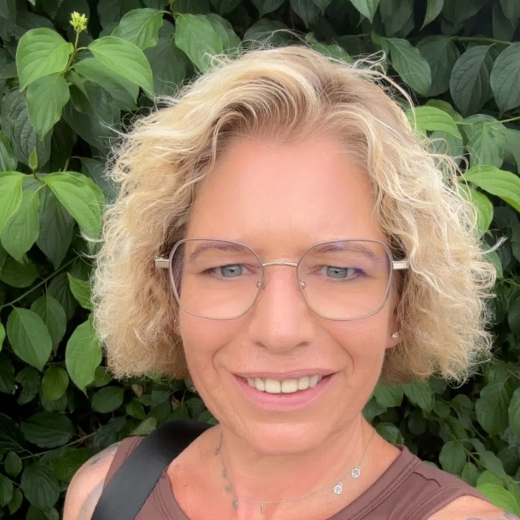 Esther S.
